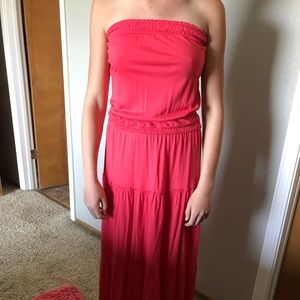 Sleeveless long dress